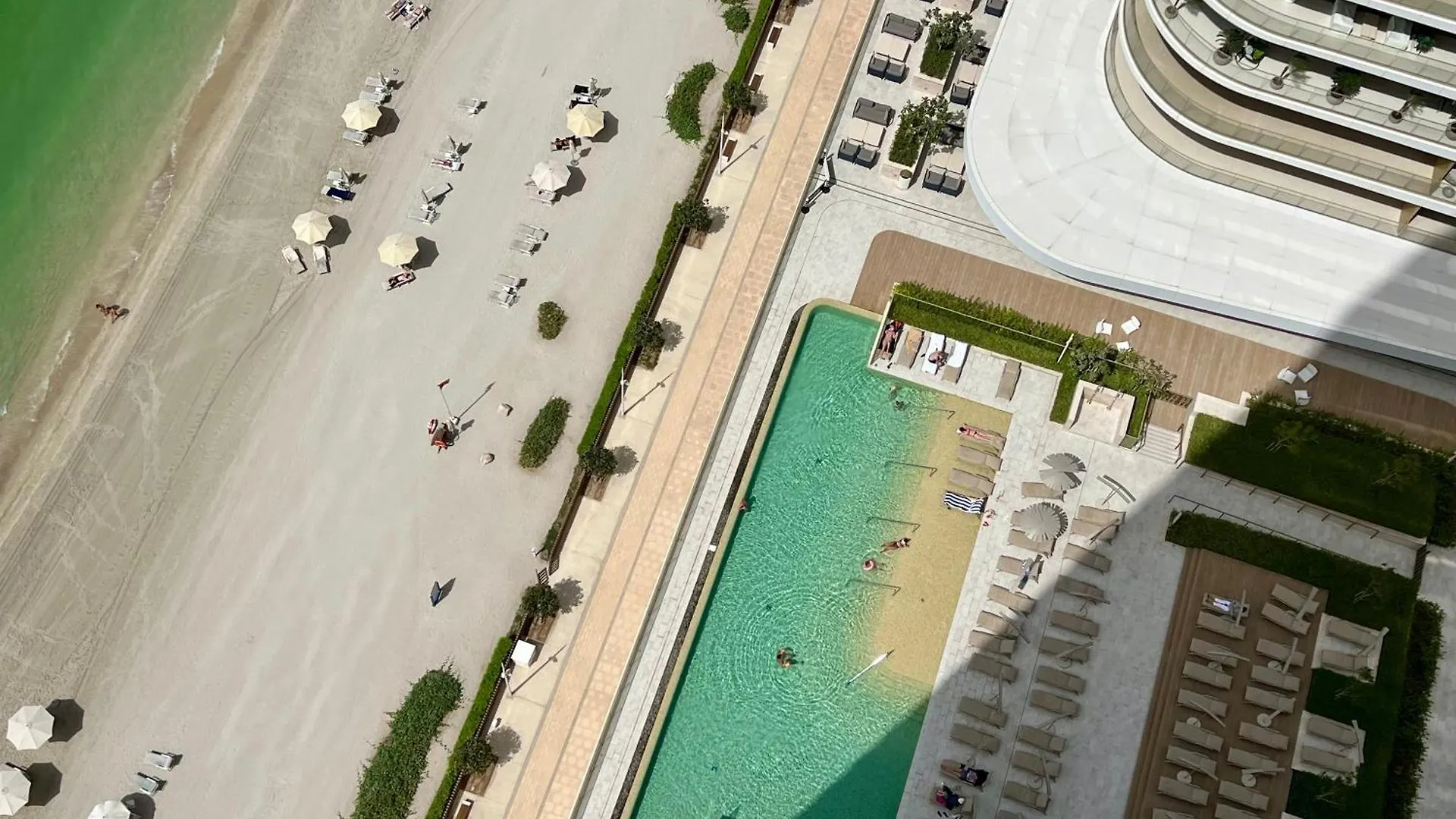 Apartment Maison Privee - Waterfront Living With Unparalleled Sea & Palm Vws Dubai