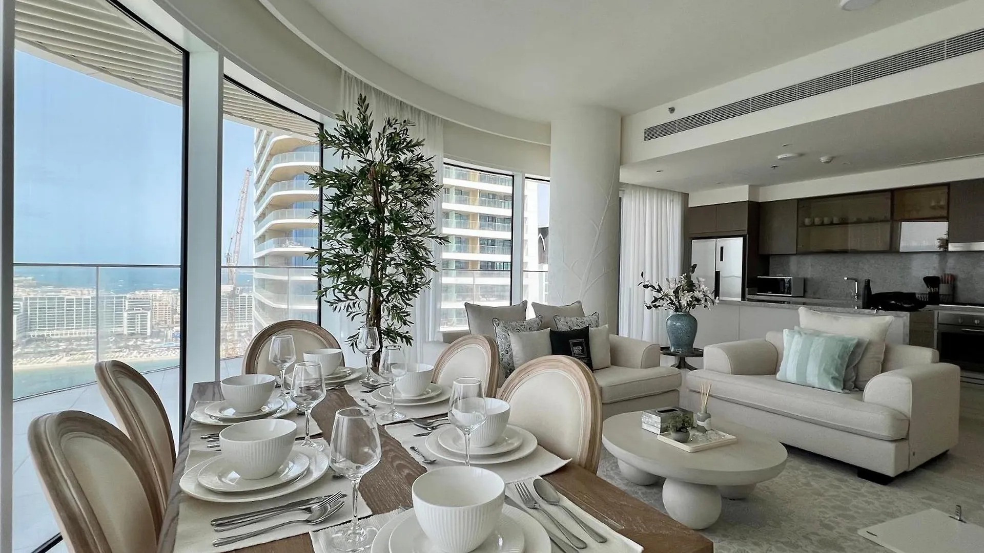 Maison Privee - Waterfront Living With Unparalleled Sea & Palm Vws Dubai 0*,  United Arab Emirates