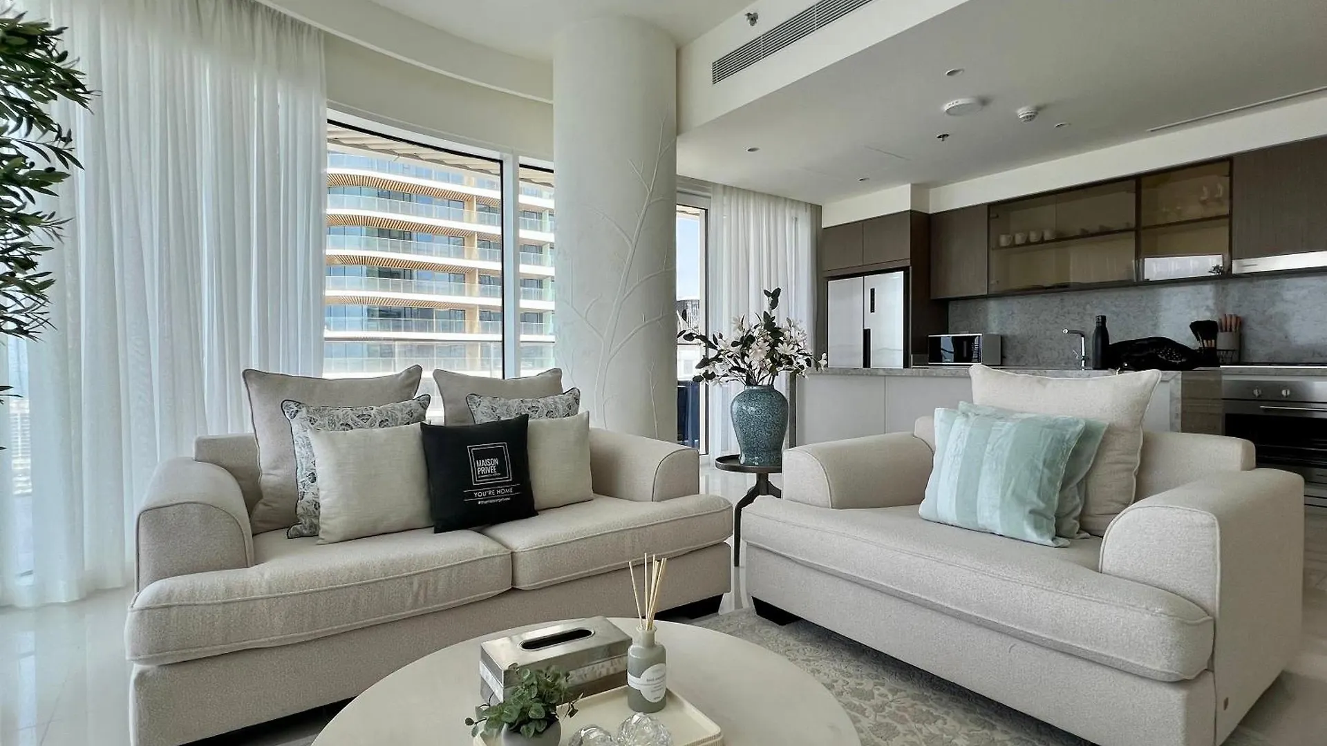 Apartment Maison Privee - Waterfront Living With Unparalleled Sea & Palm Vws Dubai