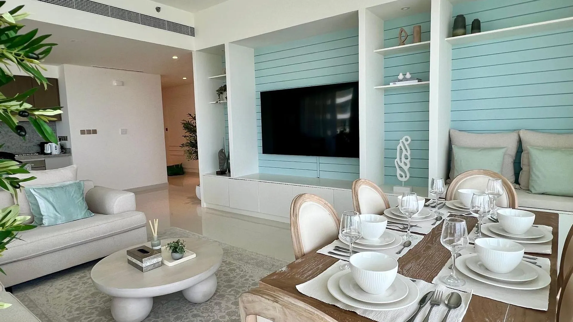 Maison Privee - Waterfront Living With Unparalleled Sea & Palm Vws Dubai Apartment