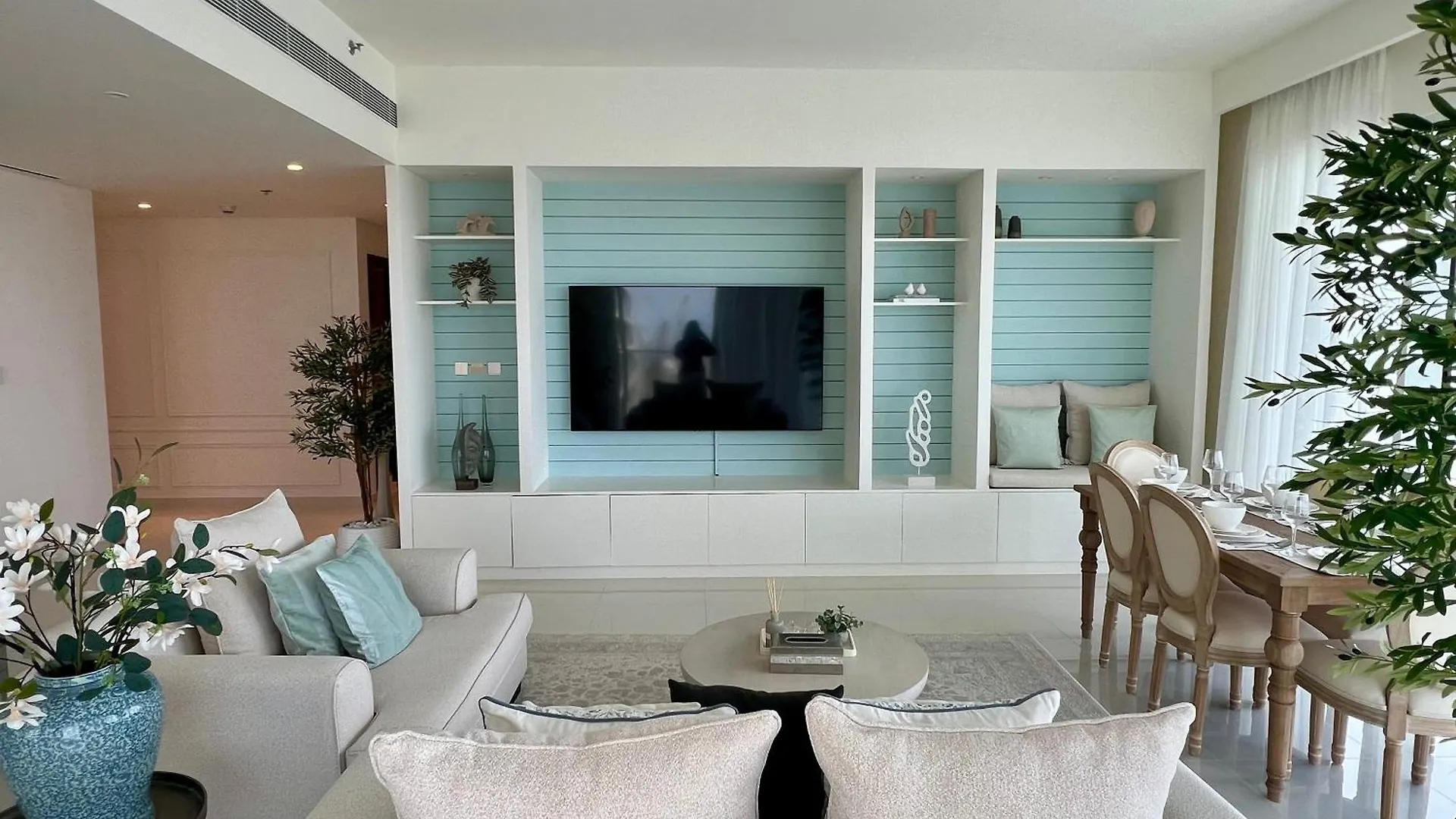 Maison Privee - Waterfront Living With Unparalleled Sea & Palm Vws Dubai United Arab Emirates